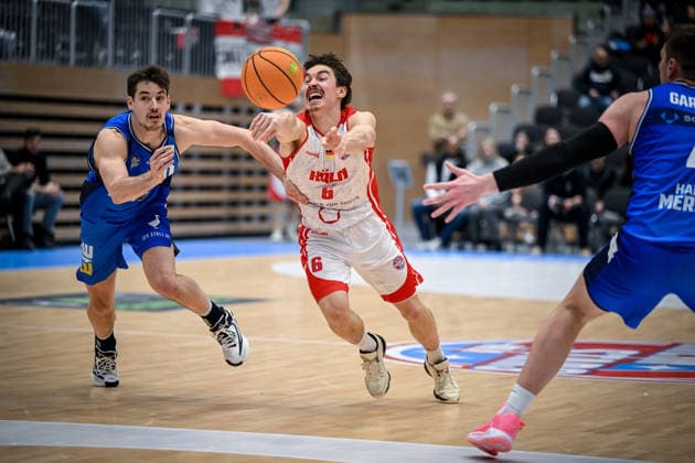 Barmer 2 Basketball Bundesliga ProA RheinStars Köln vs HAKRO Merlins Crailsheim, 20 12 2025 Jasper Günther RheinStarsKöln 6 , Barmer 2 Basketball Bundesliga ProA RheinStars Köln vs HAKRO Merlins Crailsheim on 20 12 2025 at Castello Düsseldorf in Düsseldorf Nordrhein Westfalen Copyright: xBEAUTIFULxSPORTS Mueller-Laschetx