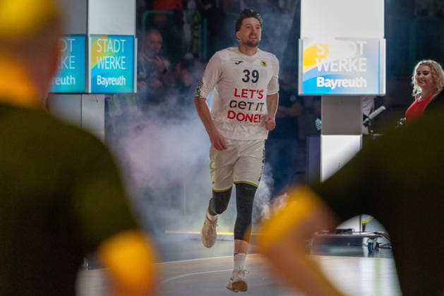His first run-in in the Oberfrankenhoelle Willem Brandwijk BBC Bayreuth, 39 New signing GER, BBC Bayreuth vs Tigers Tuebingen, Basketball, BARMER 2 Bundesliga Bundesliga, Pro A, Season 2025 2026, 13 Matchday, 20 12 2025 GER, BBC Bayreuth vs Tigers Tuebingen, Basketball, BARMER 2 Bundesliga Bundesliga, Pro A, Season 2025 2026, 13 Matchday, 20 12 2025 Bayreuth Copyright: xEibner-Pressefoto ArdanxFuessmanx EP_AFN