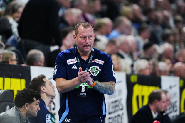 Heidmar Felixson TSV Hannover Burgdorf, Co Coach GER, THW Kiel vs TSV Hannover Burgdorf, Handball, 1 Bundesliga, Matchday 18, Season 2025 2026, 20 12 2025 GER, THW Kiel vs TSV Hannover Burgdorf, Handball, 1 Bundesliga, Matchday 18, Season 2025 2026, 20 12 2025 Kiel Copyright: xEibner-Pressefoto MarcelxvonxFehrnx EP_MFN