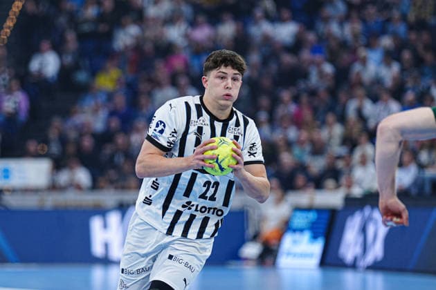 Rasmus Ankermann THW Kiel, 22 GER, THW Kiel vs TSV Hannover Burgdorf, Handball, 1 Bundesliga, Matchday 18, Season 2025 2026, 20 12 2025 GER, THW Kiel vs TSV Hannover Burgdorf, Handball, 1 Bundesliga, Matchday 18, Season 2025 2026, 20 12 2025 Kiel Copyright: xEibner-Pressefoto MarcelxvonxFehrnx EP_MFN