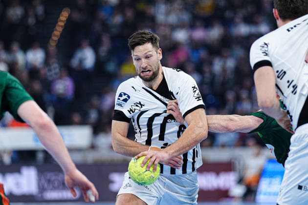 Harald Reinkind THW Kiel, 06 GER, THW Kiel vs TSV Hannover Burgdorf, Handball, 1 Bundesliga, Matchday 18, Season 2025 2026, 20 12 2025 GER, THW Kiel vs TSV Hannover Burgdorf, Handball, 1 Bundesliga, Matchday 18, Season 2025 2026, 20 12 2025 Kiel Copyright: xEibner-Pressefoto MarcelxvonxFehrnx EP_MFN