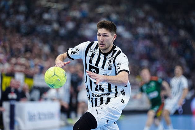 Lukas Zerbe THW Kiel, 24 GER, THW Kiel vs TSV Hannover Burgdorf, Handball, 1 Bundesliga, Matchday 18, Season 2025 2026, 20 12 2025 GER, THW Kiel vs TSV Hannover Burgdorf, Handball, 1 Bundesliga, Matchday 18, Season 2025 2026, 20 12 2025 Kiel Copyright: xEibner-Pressefoto MarcelxvonxFehrnx EP_MFN