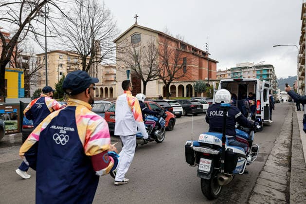 News - The passage of the Olympic flame in Cosenza during the passage of the Olympic flame in Cosenza - Italy Cosenza Cosenza Italy Copyright: xFrancescoxFarinax xLiveMediax LPN_2203354