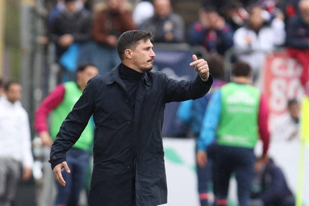 December 21, 2025, Cagliari: Cagliari s head coach Fabio Pisacane gestures during the Italian Serie A soccer match Cagliari calcio vs Pisa SC at the Unipol Domus in Cagliari, Italy, 21 December 2025.ANSA FABIO MURRU. Soccer; Serie A:Cagliari Vs Pisa  - ZUMAa110 20251221_zaf_a110_003 Copyright: xFabioxMurrux