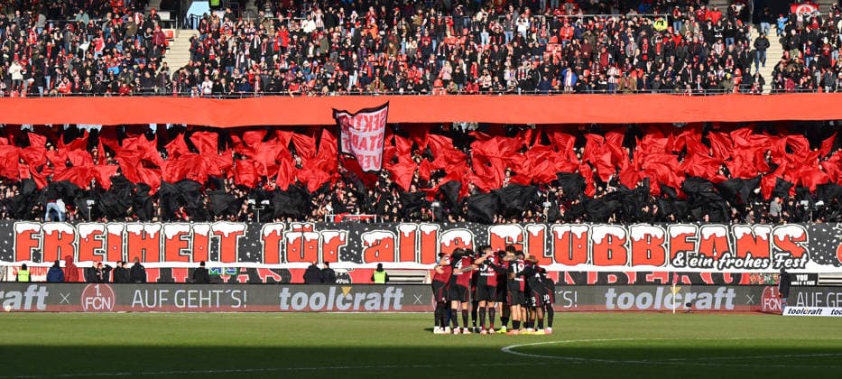 21 12 2025 Soccer Season 2025 2026 2 Soccer Bundesliga 17 Matchday 1 FC Nürnberg FCN Club Hannover 96 H96 Sportfoto Zink xwoxzix DFL regulations prohibit any use of photographs as image sequences and or quasi video only for editorial use Teamkreis Mannschaft Team FCN Choreo Choreografie Clubfans Fans Fanblock