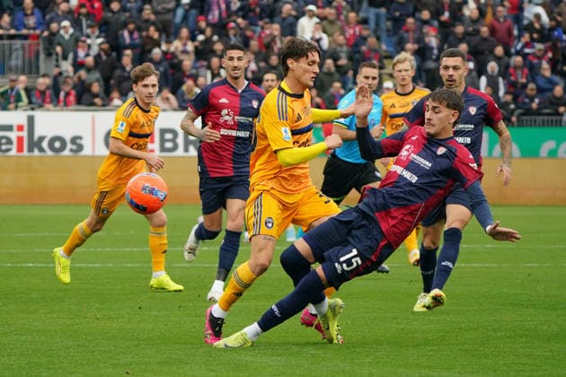 Cagliari Calcio v Pisa SC - Serie A Juan Rodriguez ( 15 Cagliari Calcio) plays during the Serie A TIM match between Cagliari Calcio and Pisa SC in Italy on December 21, 2025 Cagliari Italy  Copyright: xAlessandroxToccox originalFilename:alessandro-cagliari251221_npQdq.jpg