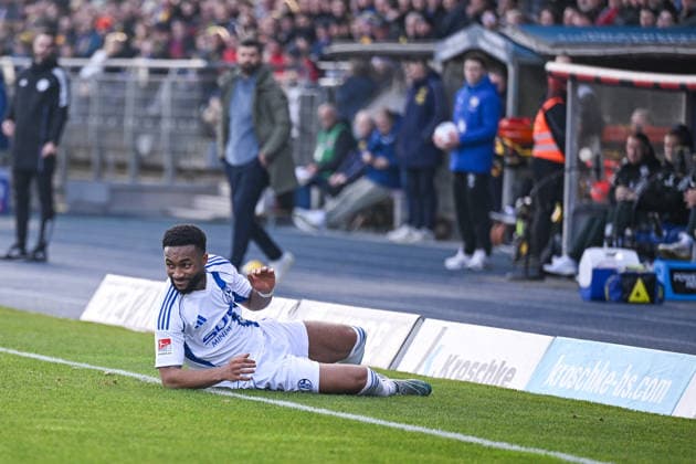 21 12 2025, Football, 2 Bundesliga, Season 2025 2026, Matchday 17, Eintracht Braunschweig FC Schalke 04, Moussa Sylla FC Schalke 04 xRHR PHOTO YYx Copyright: KROEGER RHR-FOTOx RHR-FOTO YY