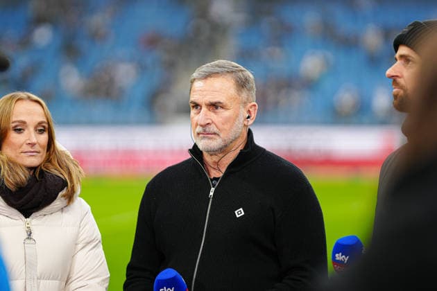 Stefan Kuntz Hamburger SV, Chief Sports Officer GER, Hamburger SV vs Eintracht Frankfurt, Football, 1 Bundesliga, Matchday 15, Season 2025 2026, 20 12 2025 DFL REGULATES PROHIBIT ANY USE OF PHOTOGRAPHS AS IMAGE SEQUENCES AND OR QUASI VIDEO GER, Hamburger SV vs Eintracht Frankfurt, Football, 1 Bundesliga, Matchday 15, Season 2025 2026, 20 12 2025 Hamburg Copyright: xEibner-Pressefoto MarcelxvonxFehrnx EP_MFN