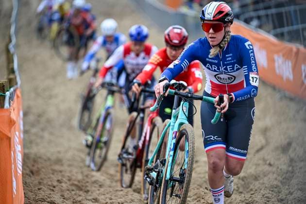 UCI Cyclocross World Cup 2025-2026 Koksijde KOKSIJDE, BELGIUM - DECEMBER 21 : Fouquenet Amandine of Arkea - B&B Hotels Women in action during the 6th leg of the Koksijde UCI Cyclocross World Cup 2025-2026 a cyclocross race for Women Elite on December 21, 2025 in Koksijde, Belgium, 21 12 2025 ( Koksijde Belgium  Copyright: xNicoxVereeckenx