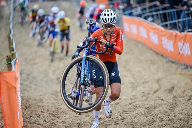 UCI Cyclocross World Cup 2025-2026 Koksijde KOKSIJDE, BELGIUM - DECEMBER 21 : Alvarado Ceylin Del Carmen (NED) of Alpecin-Deceuninck in action during the 6th leg of the Koksijde UCI Cyclocross World Cup 2025-2026 a cyclocross race for Women Elite on December 21, 2025 in Koksijde, Belgium, 21 12 2025 ( Koksijde Belgium  Copyright: xNicoxVereeckenx