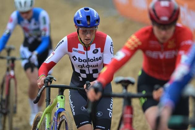 Dutch Lucinda Brand pictured in action during the women s elite race of the 6th stage (out of 12) of the world cup cyclocross, in Koksijde Sunday 21 December 2025. DAVIDxPINTENS  x150533618x