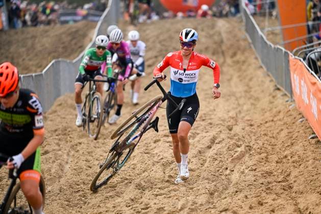 UCI Cyclocross World Cup 2025-2026 Koksijde KOKSIJDE, BELGIUM - DECEMBER 21 : Schreiber Marie (LUX) of Team Sd Worx - Protime in action during the 6th leg of the Koksijde UCI Cyclocross World Cup 2025-2026 a cyclocross race for Women Elite on December 21, 2025 in Koksijde, Belgium, 21 12 2025 ( Koksijde Belgium  Copyright: xNicoxVereeckenx