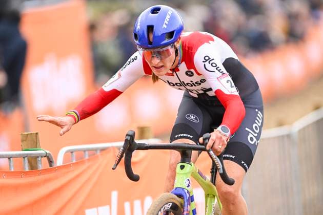UCI Cyclocross World Cup 2025-2026 Koksijde KOKSIJDE, BELGIUM - DECEMBER 21 : Brand Lucinda (NED) of Baloise Glowi Lions in action during the 6th leg of the Koksijde UCI Cyclocross World Cup 2025-2026 a cyclocross race for Women Elite on December 21, 2025 in Koksijde, Belgium, 21 12 2025 ( Koksijde Belgium  Copyright: xNicoxVereeckenx