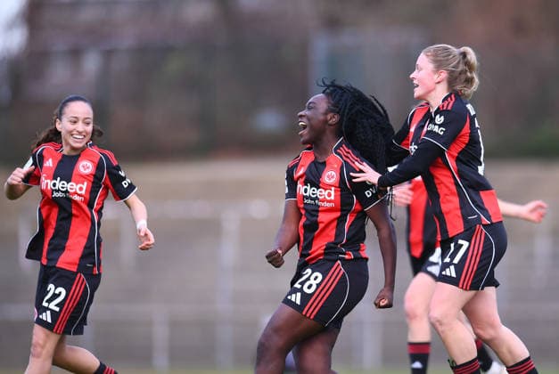 Soccer 2 Womens Bundesliga Season 2025 2026 14 Matchday Borussia Mönchengladbach Eintracht Frankfurt II on 21 12 2025 at Grenzlandstadion in Mönchengladbach Goal celebration to 0 1 by Mira Arouna Eintracht Frankfurt II , mitte DFB regulations prohibit any use of photographs as image sequences and or quasi video Nordrhein Westfalen Germany