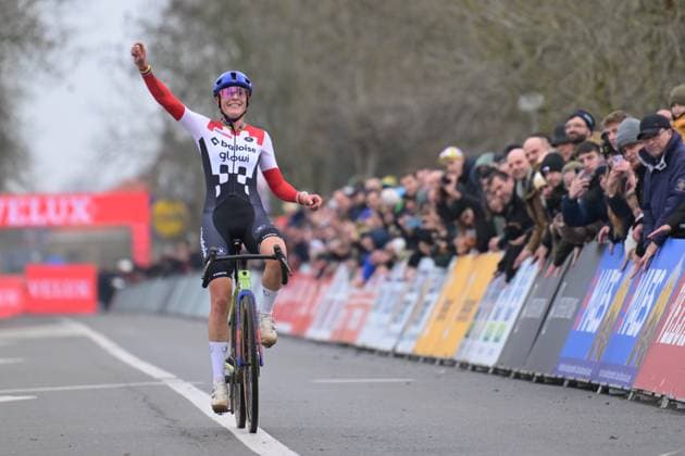 Dutch Lucinda Brand and pictured crossing the finish line of the women s elite race of the 6th stage (out of 12) of the world cup cyclocross, in Koksijde Sunday 21 December 2025. DAVIDxPINTENS  x150537943x