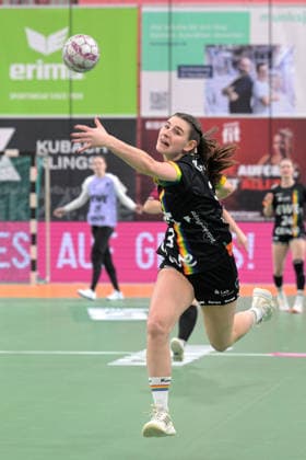 Lana Teiken VfL Oldenburg, 03 TusSies Metzingen vs VfL Oldenburg, Handball, Alsco HBF, 11 League Matchday, Season 2025 2026, 21 12 2025 TusSies Metzingen vs VfL Oldenburg, Handball, Alsco HBF, 11 League Matchday, Season 2025 2026, 21 12 2025 Tuebingen Copyright: xEibner-Pressefoto TobiasxBaurx EP_TBR