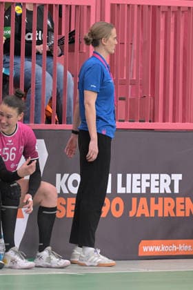 Miriam Hirsch TusSies Metzingen, Coach TusSies Metzingen vs VfL Oldenburg, Handball, Alsco HBF, 11 League Matchday, Season 2025 2026, 21 12 2025 TusSies Metzingen vs VfL Oldenburg, Handball, Alsco HBF, 11 League Matchday, Season 2025 2026, 21 12 2025 Tuebingen Copyright: xEibner-Pressefoto TobiasxBaurx EP_TBR
