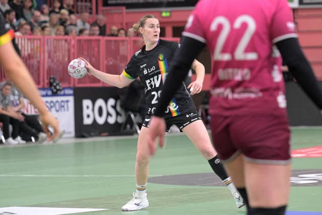 Paulina Golla VfL Oldenburg, 29 TusSies Metzingen vs VfL Oldenburg, Handball, Alsco HBF, 11 League Matchday, Season 2025 2026, 21 12 2025 TusSies Metzingen vs VfL Oldenburg, Handball, Alsco HBF, 11 League Matchday, Season 2025 2026, 21 12 2025 Tuebingen Copyright: xEibner-Pressefoto TobiasxBaurx EP_TBR