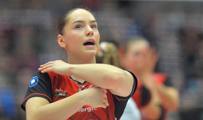 20 12 2025, Dresdens Lorena Lorber Fijok, Volleyball, 1 Bundesliga, Dresdner SC Schwarz Weiss Erfurt 3 0, c Dresden