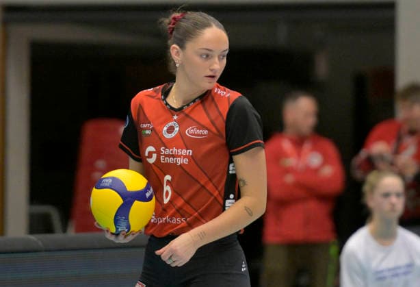 20 12 2025, Dresdens Amelia van der Werff, Volleyball, 1 Bundesliga, Dresdner SC Schwarz Weiss Erfurt 3 0, c Dresden