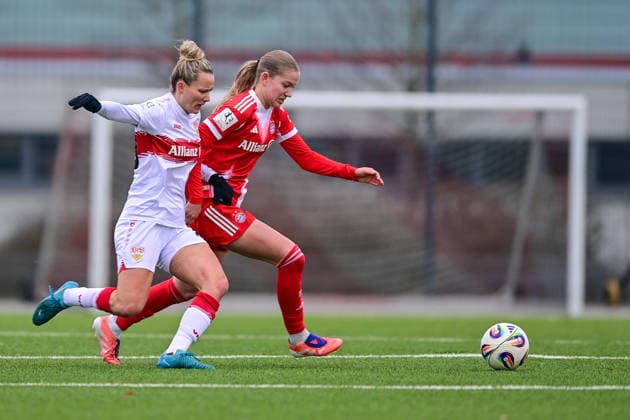 v li Jana Beuschlein Stuttgart, 20 Marie Gmeineder FCB, 6 iom Zweikampf, Duell, duel, tackle, Dynamik, Action, 21 12 2025, München Deutschland , Fußball,2 Frauen Bundesliga, FC Bayern München II VfB Stuttgart, DFB DFL REGULATIONS PROHIBIT ANY USE OF PHOTOGRAPHS AS IMAGE SEQUENCES AND OR QUASI VIDEO xslx