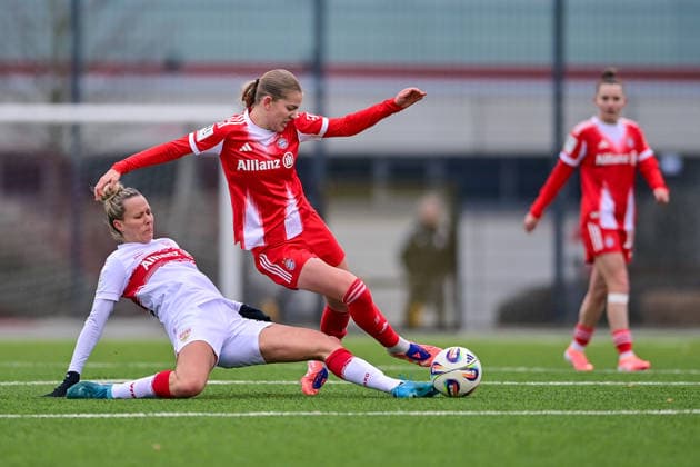 v li Jana Beuschlein Stuttgart, 20 Marie Gmeineder FCB, 6 iom Zweikampf, Duell, duel, tackle, Dynamik, Action, 21 12 2025, München Deutschland , Fußball,2 Frauen Bundesliga, FC Bayern München II VfB Stuttgart, DFB DFL REGULATIONS PROHIBIT ANY USE OF PHOTOGRAPHS AS IMAGE SEQUENCES AND OR QUASI VIDEO xslx