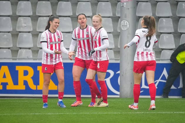 Soccer, Google Pixel Womens Bundesliga, 14 Matchday, 2025 2026, SC Freiburg vs SV Werder Bremen, 21 12 2025, Dreisamstadion, Freiburg, Svenja Förmli SC Freiburg, Women 9 Goal, Goal celebration, Emotions, Goal shot, Joy, Cheering, Freiburg Dreisamstadion Baden Württemberg Germany Copyright: xFINLEYxMÖRCHx