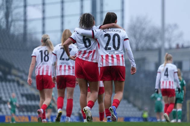 Nicole Ojukwu SC Freiburg, 06 , Leela Egli SC Freiburg, 20 goal celebration, emotions, jubilation, goal success, finish, goal , Germany, Soccer, GooglePixel Womens Bundesliga, 14 Matchday, 2025 2026, SC Freiburg vs SV Werder Bremen, 21 12 2025, Dreisamstadion, Freiburg, Germany DFB REGULATIONS PROHIBIT ANY USE OF PHOTOGRAPHS AS IMAGE SEQUENCES AND OR QUASI VIDEO Freiburg Dreisamstadion Baden Wuerttemberg Germany Copyright: xArnexAmbergx