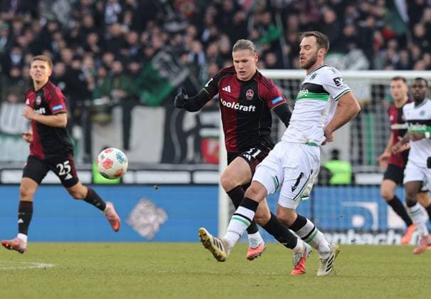 21 12 2025 Soccer Season 2025 2026 2 Soccer Bundesliga 17 Matchday 1 FC Nürnberg FCN Club Hannover 96 H96 Sportfoto Zink DaMa xdaxmax DFL regulations prohibit any use of photographs as image sequences and or quasi video only for editorial use Artem Stepanov 11, 1 FC Nürnberg FCN Boris Tomiak 3, Hannover 96 H96