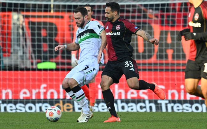 21 12 2025 Soccer Season 2025 2026 2 Soccer Bundesliga 17 Matchday 1 FC Nürnberg FCN Club Hannover 96 H96 Sportfoto Zink xwoxzix DFL regulations prohibit any use of photographs as image sequences and or quasi video only for editorial use Boris Tomiak 3, Hannover 96 H96 Adriano Grimaldi 33, 1 FC Nürnberg FCN