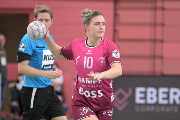 Nele Franz TusSies Metzingen, 10 TusSies Metzingen vs VfL Oldenburg, Handball, Alsco HBF, 11 League matchday, Season 2025 2026, 21 12 2025 TusSies Metzingen vs VfL Oldenburg, Handball, Alsco HBF, 11 League matchday, Season 2025 2026, 21 12 2025 Tuebingen Copyright: xEibner-Pressefoto TobiasxBaurx EP_TBR