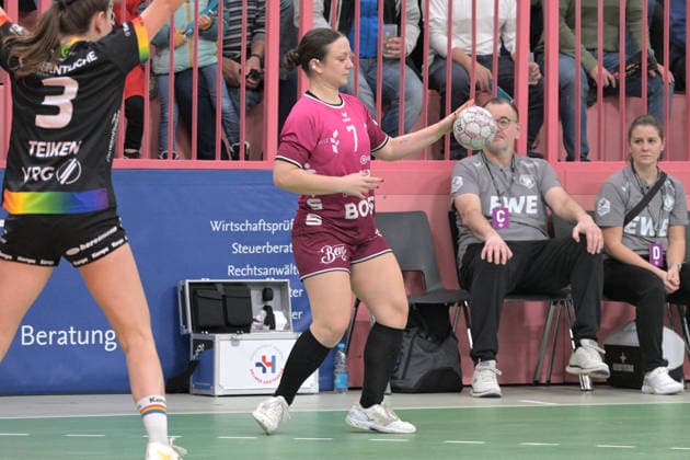 Sabrina Troester TusSies Metzingen, 07 TusSies Metzingen vs VfL Oldenburg, Handball, Alsco HBF, 11 League Matchday, Season 2025 2026, 21 12 2025 TusSies Metzingen vs VfL Oldenburg, Handball, Alsco HBF, 11 League Matchday, Season 2025 2026, 21 12 2025 Tuebingen Copyright: xEibner-Pressefoto TobiasxBaurx EP_TBR
