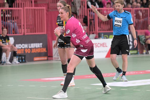 Selina Lindemann TusSies Metzingen, 02 TusSies Metzingen vs VfL Oldenburg, Handball, Alsco HBF, 11 League Matchday, Season 2025 2026, 21 12 2025 TusSies Metzingen vs VfL Oldenburg, Handball, Alsco HBF, 11 League Matchday, Season 2025 2026, 21 12 2025 Tuebingen Copyright: xEibner-Pressefoto TobiasxBaurx EP_TBR