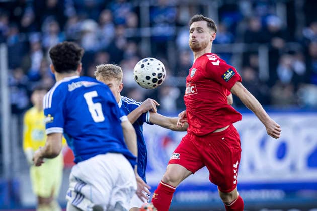 FOOTBALL : Racing de Strasbourg (RCS) vs Dunkerque- Coupe de France - 32e de finale - 21 12 2025 Stade de la Meinau. Strasbourg - France Robinet Thomas 9  Copyright: xelyxandroxcegarrax