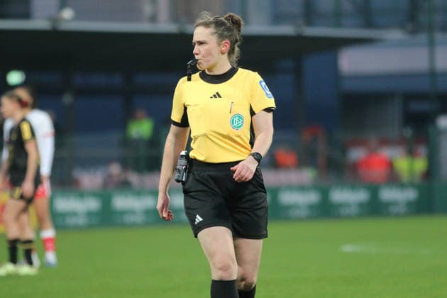 21 12 2025 Soccer Women 2025 2026 Google Pixel Women Bundesliga 14 Matchday RB Leipzig 1 FC Köln RB Trainingszentrum am Cottaweg Leipzig Levke Scholz Referee Leipzig Saxony Germany