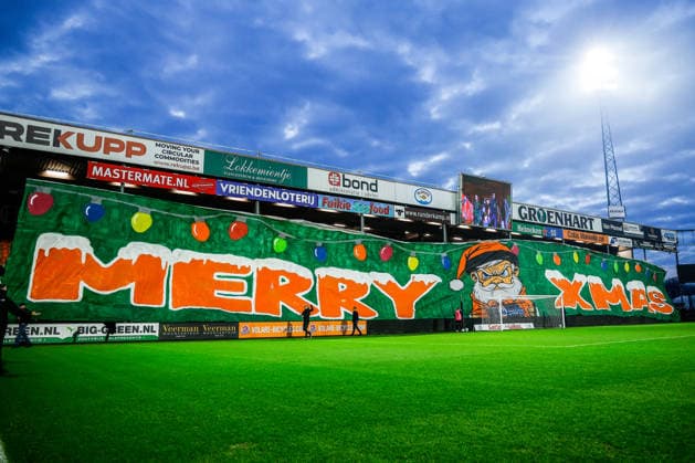 2025-12-21 FC Volendam v Sparta Rotterdam - Dutch Eredivisie VOLENDAM, NETHERLANDS - DECEMBER 21: Merry Christmas banner during the Dutch Eredivisie at the KRAS Stadion on December 21, 2025 in Volendam, Netherlands Volendam KRAS Stadion Netherlands Content not available for redistribution in The Netherlands directly or indirectly through any third parties. Copyright: xBroerxvanxdenxBoomx