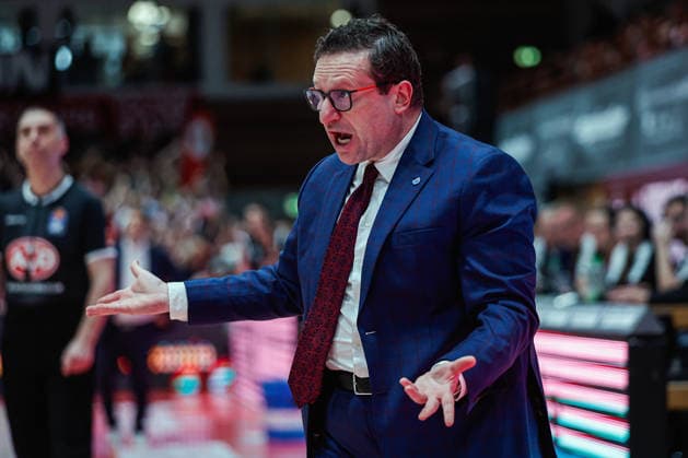 In the picture Head Coach Marco Ramondino Syntainics MBC , amazement 21 12 2025, Basketball, Fitness First Wuerzburg Baskets vs SYNTAINICS MBC, easyCredit BBL, Matchday 11, Germany, Wuerzburg, tectake Arena, Copyright: HMBxMedia xJulienxBecker