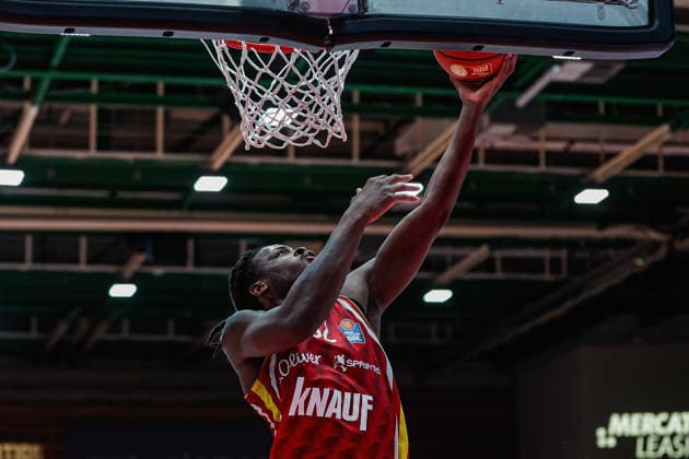 In the picture Charles Thompson Wuerzburg Baskets, 32 21 12 2025, Basketball, Fitness First Wuerzburg Baskets vs SYNTAINICS MBC, easyCredit BBL, 11 Matchday, Germany, Wuerzburg, tectake Arena, Copyright: HMBxMedia xJulienxBecker