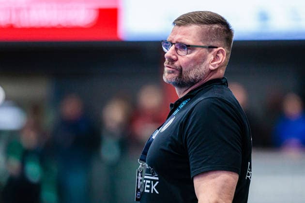 Aaron Ziercke GWD Minden, Coach GER, GWD Minden vs Fuechse Berlin, Handball, 1 Bundesliga, Matchday 18, Season 2025 2026, 21 12 2025 GER, GWD Minden vs Fuechse Berlin, Handball, 1 Bundesliga, Matchday 18, Season 2025 2026, 21 12 2025 Luebbecke Copyright: xEibner-Pressefoto JanxRollingerx EP_JSK