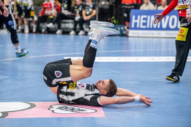 Handball Bundesliga HSG Wetzlar ThSV Eisenach, 21 12 25 Vincent Büchner ThSV Eisenach, 74 Handball Bundesliga HSG Wetzlar ThSV Eisenach Wetzlar, 21 12 25 Copyright: xBEAUTIFULxSPORTS Roeczeyx