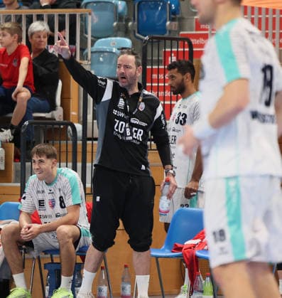 GER HBL2 Season 2025 2026 VfL Potsdam vs SG BBM Bietigheim, 21 12 25, MBS Arena, Potsdam Iker ROMERO SG BBM Bietigheim coach motivates his team loudly from the sidelines, coaching