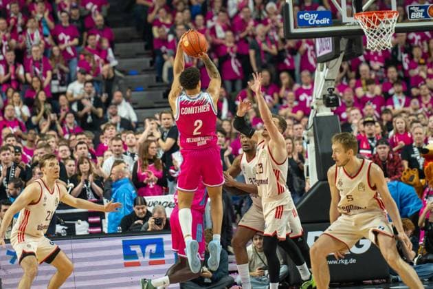 Alijah Comithier, Small Forward , Telekom Baskets Bonn 2 , , Telekom Baskets Bonn vs FC Bayern Basketball, Basketball, BBL, 31 Spieltag, 21 12 2025 Koeln Nordrhein Westfalen Germany Copyright: xkolbert-press MartinxWdziecznyx