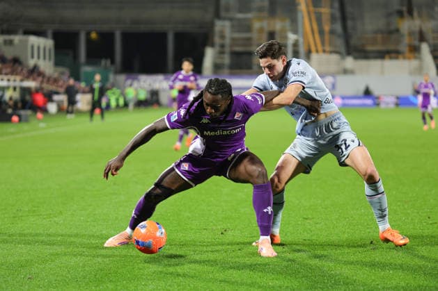 ACF Fiorentina v Udinese Calcio - Campionato Serie A Moise Kean of ACF Fiorentina controls the ball during the Italian Serie A football match between ACF Fiorentina and Udinese Calcio ,on December 21 ,2025 at the Artemio-Franchi stadium in Florence. Firenze FI Italy  Copyright: xAndreaxMartinix originalFilename:martini-acffiore251221_npgzg.jpg
