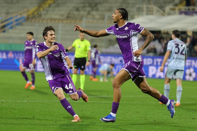 ACF Fiorentina v Udinese Calcio - Campionato Serie A Cher Ndour of ACF Fiorentina celebrates after scoring his team s goal during the Italian Serie A football match between ACF Fiorentina and Udinese Calcio ,on December 21 ,2025 at the Artemio-Franchi stadium in Florence. Firenze FI Italy  Copyright: xAndreaxMartinix originalFilename:martini-acffiore251221_npWDr.jpg