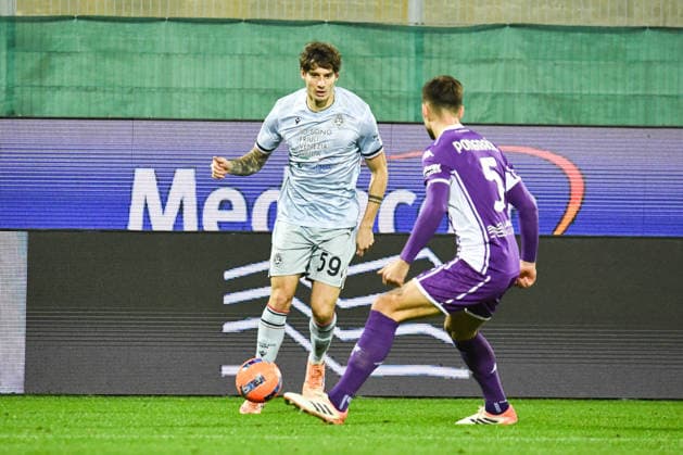 CALCIO - Serie A - ACF Fiorentina vs Udinese Calcio Alessandro Zanoli (Udinese) during ACF Fiorentina vs Udinese Calcio, Italian soccer Serie A match in Florence, Italy, December 21 2025 Florence Italy  Copyright: xIPAxSport ABACAx