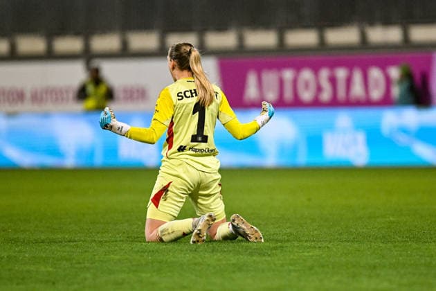Soccer I Women I Season 2025 2026 I Bundesliga I 14 Matchday I VfL Wolfsburg Hamburger SV I 21 12 2025 Goal celebration Inga Schuldt 1, Hamburger SV after her team took the lead 1 0 Crop, close-up, portrait, portrait, single photo, single image, body Wolfsburg AOK Stadium Lower Saxony Germany Copyright: xLobeca InesxHähnelx