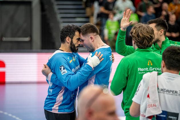 Handball Bundesliga HSG Wetzlar ThSV Eisenach, 21 12 25 Anadin Suljakovic HSG Wetzlar, 12 , Karim Hendawy HSG Wetzlar, 66 Handball Bundesliga HSG Wetzlar ThSV Eisenach Wetzlar, 21 12 25 Copyright: xBEAUTIFULxSPORTS Roeczeyx