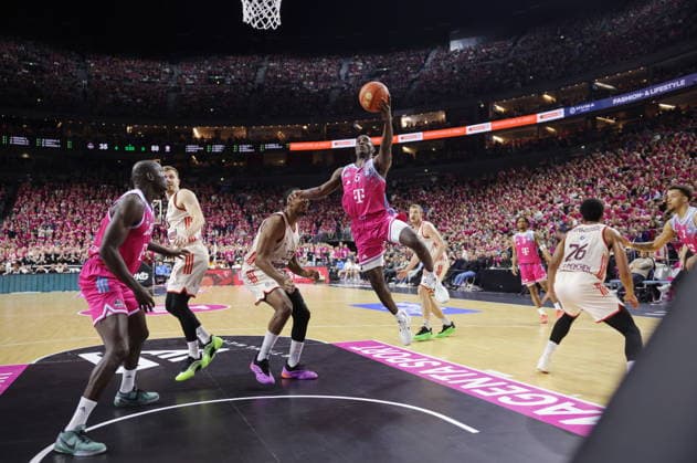 Tylan Birts Telekom Baskets Bonn vs FC Bayern Munich Basketball Record game in front of over 19,000 spectators in the Lanxess Arena Kölnarena, Koelnarena 31 Speiltag Saison 2025 26