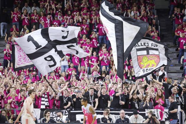 Fans with flags Telekom Baskets Bonn vs FC Bayern Munich Basketball Record game in front of over 19,000 spectators in the Lanxess Arena Kölnarena, Koelnarena 31 Speiltag Saison 2025 26
