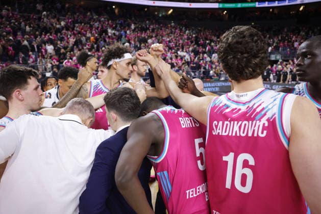 Defeat Telekom Baskets Bonn against FC Bayern Munich Basketball Record game in front of over 19,000 spectators in the Lanxess Arena Kölnarena, Koelnarena 31 Speiltag Saison 2025 26